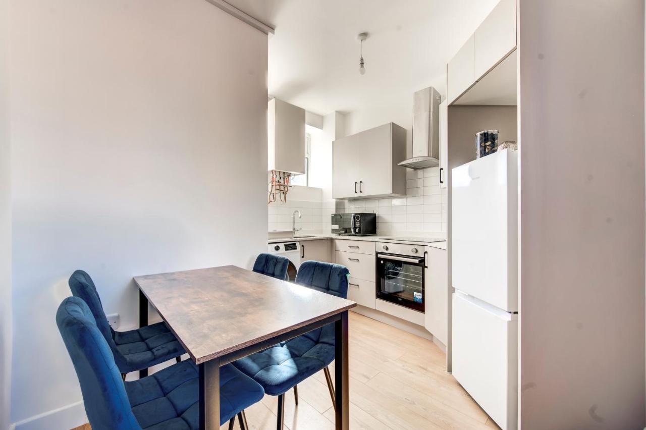 2 Bedroom Apartment In Brixton With Wi-Fi ロンドン エクステリア 写真